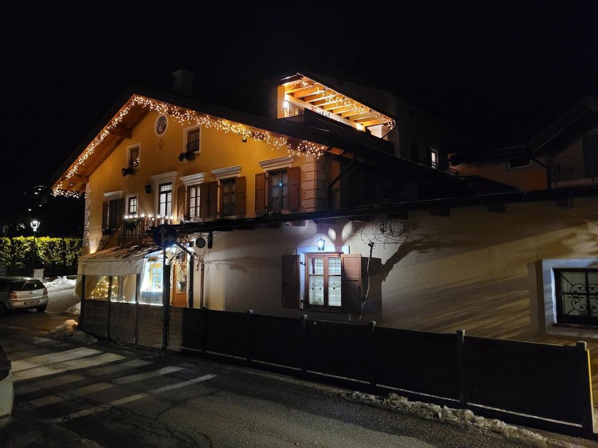 Hotel Garni Salvanel Cavalese Exterior foto